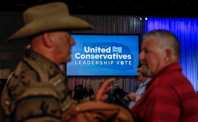 October 6, 2022, Calgary, AB, CANADA: Party faithful wait for results at the United Conservative Party of Alberta s leadership announcement in Calgary, Alta., Thursday, Oct. 6, 2022. Calgary CANADA  - ZUMAc35_ 20221006_zaf_c35_148 Copyright: xJeffxMcintoshx