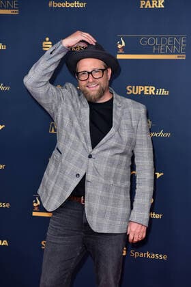 Gregor Meyle at the GOLDENE HENNE 2022 in the Media City in Leipzig on 07 10 2022 red carpet