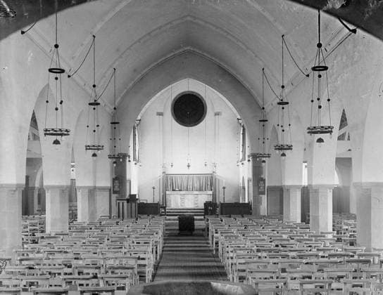 Ministry of Information First World War Official Collection Interior of Episcopal Church of the munition township of Gretna Green. Copyright: xpiemagsx minofinfopieww04102022-1057 !ACHTUNG AUFNAHMEDATUM GESCHÄTZT!