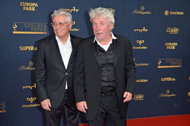 Henry Huebchen, Jörg Schüttauf at the GOLDENE HENNE 2022 in the Media City in Leipzig on 07 01 2022 red carpet