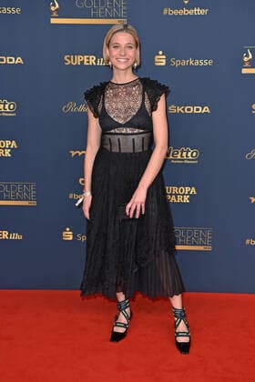 Svenja Jung at the GOLDENE HENNE 2022 in the Media City in Leipzig on 07 01 2022 red carpet
