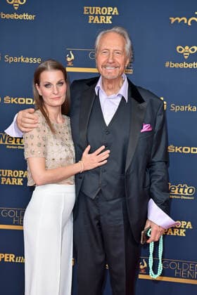 Reiner Schoene with wife Anja Schoene at the GOLDENE HENNE 2022 in the Media City in Leipzig on 07 01 2022 red carpet