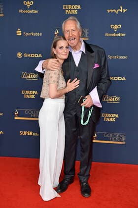 Reiner Schoene with wife Anja Schoene at the GOLDENE HENNE 2022 in the Media City in Leipzig on 07 01 2022 red carpet