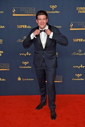 Philipp Danne at the GOLDENE HENNE 2022 in the Media City in Leipzig on 07 01 2022 red carpet