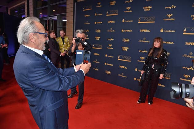 Wolfgang Stumph with wife Christine Stumph at the GOLDENE HENNE 2022 in the Media City in Leipzig on 07 01 2022 red carpet