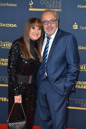 Wolfgang Stumph with wife Christine Stumph at the GOLDENE HENNE 2022 in the Media City in Leipzig on 07 01 2022 red carpet
