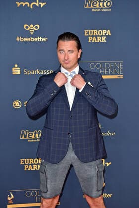 Andreas Gabalier at the GOLDENE HENNE 2022 in the Media City in Leipzig on 07 01 2022 red carpet
