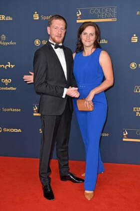 Michael Kretschmer with wife Annett Hofmann at the GOLDENE HENNE 2022 in the Media City in Leipzig on 07 01 2022 red carpet