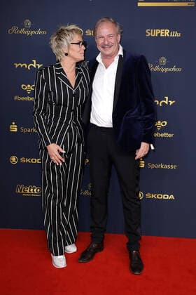 Inka Bause and Leander Haussmann at the award ceremony The Golden Hen on 7 10 2022 in Leipzig The Golden Hen 2022 award ceremony in Leipzig