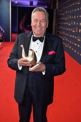 Roland Kaiser at the GOLDENE HENNE 2022 in the Media City in Leipzig on 07 10 2022 award winner