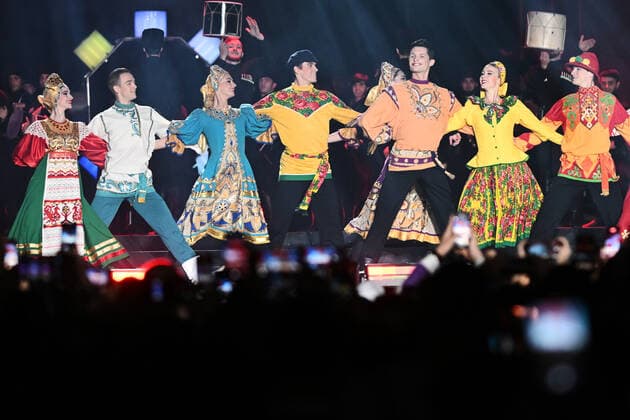 Russia Putin Anniversary Celebration 8291746 07.10.2022 Artists perform at a concert in honor of the 70th anniversary of Russian President Vladimir Putin in Grozny, Chechen Republic, Russia. Vladimir Astapkovich Sputnik Grozny Russia  Copyright: xVladimirxAstapkovichx