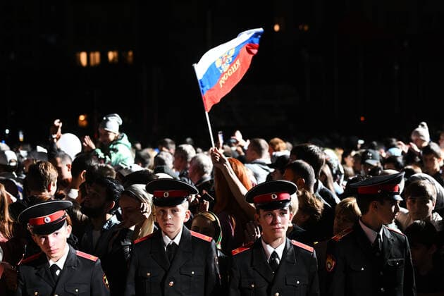 Russia Putin Anniversary Celebration 8291749 07.10.2022 People visit a concert marking the 70th anniversary of Russian President Vladimir Putin, in Grozny, Chechen Republic, Russia. Vladimir Astapkovich Sputnik Grozny Russia  Copyright: xVladimirxAstapkovichx