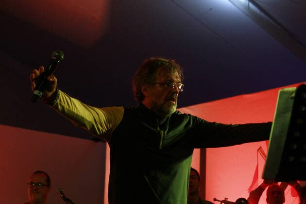 October 07, 2022, Mexico City, Mexico: filmmaker and musician, Emir Kusturica & The No Smoking Orchestra performs during the XXII ZoÂ³calo International Book Fair at the Ricardo Flores MagoÂ³n forum on October 07, 2022 in Mexico City, Mexico Mexico City MÃ xico - ZUMAe321 20221007_zia_e321_069 Copyright: xCarlosxSantiago xEyepixxGroupx