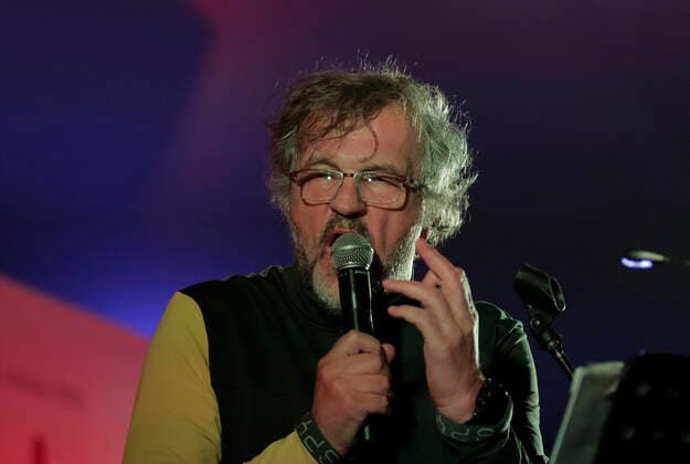 Emir Kusturica And The No Smoking Orchestra Performs In Mexico Emir Kusturica and the No Smoking Orchestra, an alternative rock band from Serbia, will perform during the XXII International Book Fair in Mexico City s Zocalo. Mexico City Mexico City Mexico  Copyright: xGerardoxVieyrax originalFilename: vieyra-notitle221008_npGsv.jpg