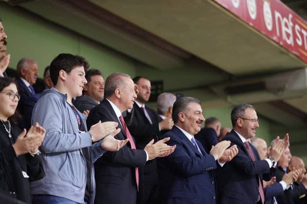 Turkish President Recep Tayyip Erdogan watches Amputee Football World Cup final between Turkiye and Angolla at Nef Stadium Turkish President Recep Tayyip Erdogan watches Amputee Football World Cup final between Turkiye and Angolla at Nef Stadium in Istanbul, Turkiye on October 7, 2022. Photo by Turkish presidency Office apaimages Istanbul Istanbul Turkey 071022_Turkish_TPO_00 (3) Copyright: xapaimagesxTurkishxpresidencyxOfficex xapaimagesx