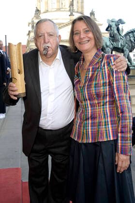 Paul Van Nevel with wife Silke Jacobsen at the Opus Klassik 2022 award ceremony at the Konzerthaus am Gendarmenmarkt Berlin, 09 10 2022 Foto:xF.xKernx xFuturexImage