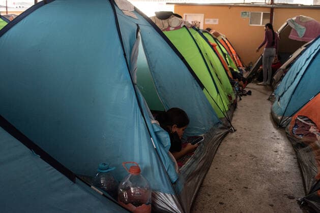 October 11, 2022: Groups of displaced migrants from the Caribbean and Central America wait in shelters in the city of Tijuana for the opportunity to cross over to the United States. Most of the children are in poor hygiene conditions which is causing them some stomach illnesses and infections. - ZUMAqp1_ 20221011_zip_qp1_008 Copyright: xHectorxAdolfoxQuintanarxPerezx
