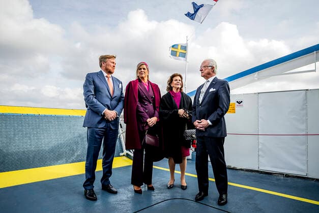Entertainment Bilder des Tages 13-10-2022 Sweden Queen Maxima and King Willem-Alexander and King Carl Gustaf and Queen Silvia visited the Port of Gothenburg on the last day of the 3 day statevisit to Gothenburg (Goteborg), Sweden. Â  Copyright: xPPEx