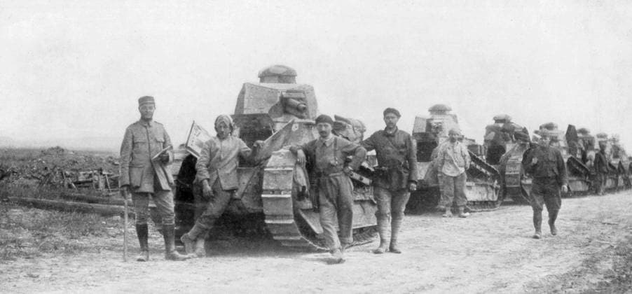 RECORD DATE NOT STATED A group of light tanks, Soissons, France, 1918. Although tanks were first deployed in World War I by the British, it was the French who adopted the new weapon with the greatest enthusiasm, building some 4000 by the end of the war. A group of light tanks, Soissons, France, 1918. Artist: Unknown 