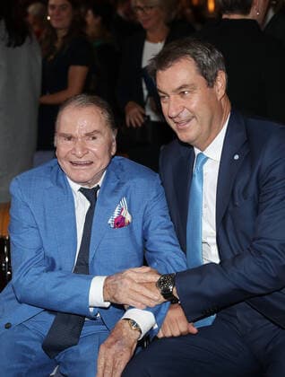 Award of the Bavarian Order of Merit by the Bavarian Prime Minister Dr Markus Söder to the actor Fritz Wepper Dr Markus Söder, the Bavarian Prime Minister, awards the Bavarian Order of Merit to Fritz Wepper, Munich Bavaria Germany Antiquarium in the Muenchen Residence