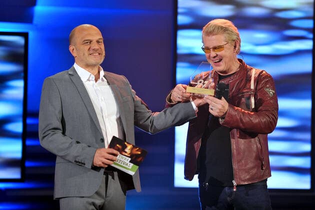 SWR 4 Gläserne 4 Matthias Methner and singer Markus Mörl on the occasion of the award of the Gläserne 4 from SWR 4 on 14 10 2022 in the Phoenixhalle in the Römerkastell Stuttgart 20221014MWI44259