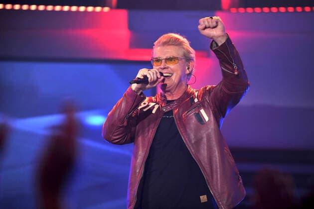 SWR 4 Gläserne 4 singer Markus Mörl on the occasion of the award of the Gläserne 4 from SWR 4 on 14 10 2022 in the Phoenixhalle in the Römerkastell Stuttgart 20221014MWI44532