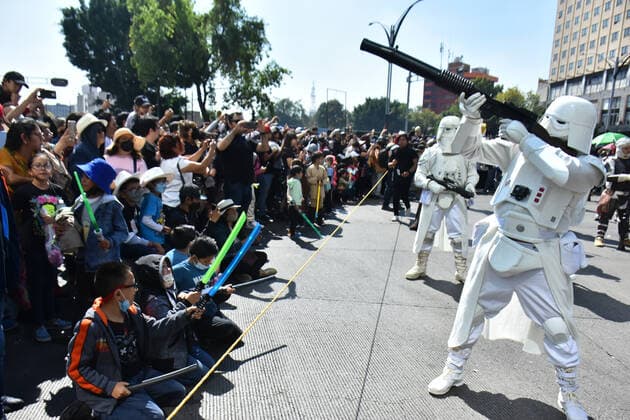 October 15, 2022, Mexico City, Mexico: Participants take part during the Training Day Star Wars Parade at Reforma Avenue. on October 15, 2022 in Mexico City, Mexico. Mexico City Mexico - ZUMAe321 20221015_zia_e321_107 Copyright: xCarlosxTischlerx