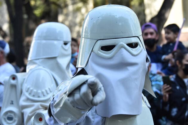 October 15, 2022, Mexico City, Mexico: Participants take part during the Training Day Star Wars Parade at Reforma Avenue. on October 15, 2022 in Mexico City, Mexico. Mexico City Mexico - ZUMAe321 20221015_zia_e321_088 Copyright: xCarlosxTischlerx