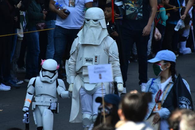 October 15, 2022, Mexico City, Mexico: Participants take part during the Training Day Star Wars Parade at Reforma Avenue. on October 15, 2022 in Mexico City, Mexico. Mexico City Mexico - ZUMAe321 20221015_zia_e321_062 Copyright: xCarlosxTischlerx