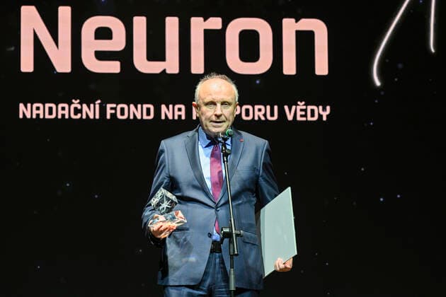 Chemist Pavel Hobza and haematologist and oncologist Jan Stary (pictured) today won the Neuron Endowment Fund s prize for their lifelong contribution to science, carrying 1.5 million crowns, and prizes also went to six young talented scientists, who received half a million crowns each. The prize-giving ceremony took place in Prague s National Museum, Prague, Czech Republic, October 16, 2022. (CTKxPhoto VitxSimanek) CTKPhotoP2022101607001  VIS 003