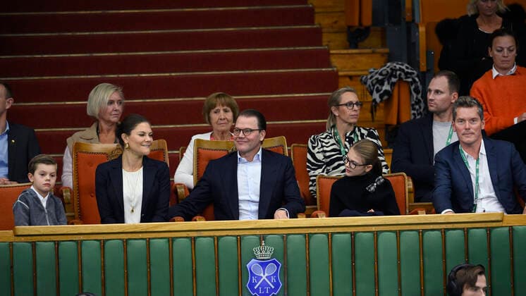 STOCKHOLM 20221018 Prince Oscar, Crown Princess Victoria, Prince Daniel, Princess Estelle and former tennis player Thomas Enqvist in the audience during the tennis match between Swedens Mikael Ymer and Frances Quentin Halys in the Stockholm Open on Tuesday Stockholm Sweden x10040x,  Copyright: xAndersxWiklund TTx STOCKHOLM OPEN