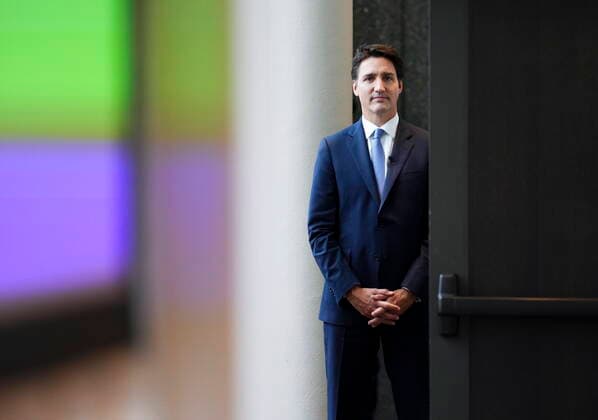 October 18, 2022, Ottawa, ON, CAN: Prime Minister Justin Trudeau waits to participate in a Q&A as part of the Canadian Climate Institute™s 2030 in Focus: Getting the Next Decade Right on Net-Zero conference in Ottawa, on Tuesday, Oct. 18, 2022. Ottawa CAN  - ZUMAc35_ 20221018_zaf_c35_083 Copyright: xSeanxKilpatrickx