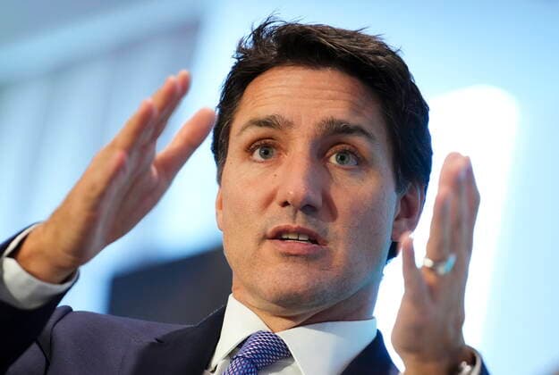 News Bilder des Tages October 18, 2022, Ottawa, ON, CAN: Prime Minister Justin Trudeau participates in a Q&A as part of the Canadian Climate Institute™s 2030 in Focus: Getting the Next Decade Right on Net-Zero conference in Ottawa, on Tuesday, Oct. 18, 2022. Ottawa CAN  - ZUMAc35_ 20221018_zaf_c35_086 Copyright: xSeanxKilpatrickx
