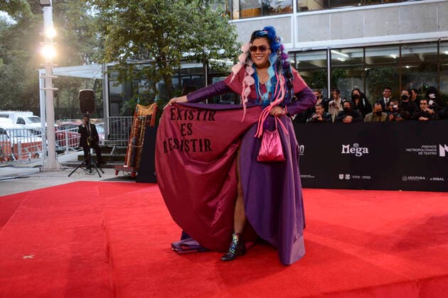 October 18, 2022, Mexico City, Mexico: Manuna attends the 4th Metropolitan Theater Awards (Los Metro) red carpet at the Centro Cultural del Bosque. on October 18, 2022 in Mexico City, Mexico. Mexico City USA - ZUMAe321 20221018_zia_e321_021 Copyright: xCarlosxTischlerx