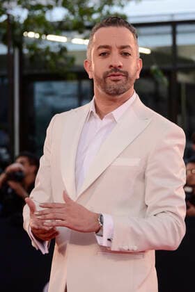 October 18, 2022, Mexico City, Mexico: Chumel Torres attends the 4th Metropolitan Theater Awards (Los Metro) red carpet at the Centro Cultural del Bosque. on October 18, 2022 in Mexico City, Mexico. Mexico City USA - ZUMAe321 20221018_zia_e321_024 Copyright: xCarlosxTischlerx