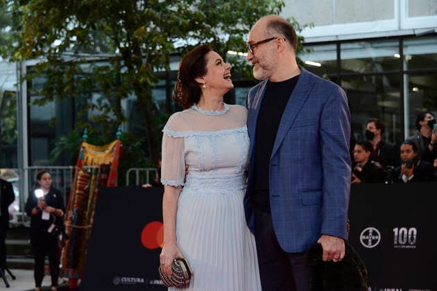 October 18, 2022, Mexico City, Mexico: Yolanda Ventura, Odiseo Bichir attend the 4th Metropolitan Theater Awards (Los Metro) red carpet at the Centro Cultural del Bosque. on October 18, 2022 in Mexico City, Mexico. Mexico City USA - ZUMAe321 20221018_zia_e321_041 Copyright: xCarlosxTischlerx