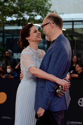 October 18, 2022, Mexico City, Mexico: Yolanda Ventura, Odiseo Bichir attend the 4th Metropolitan Theater Awards (Los Metro) red carpet at the Centro Cultural del Bosque. on October 18, 2022 in Mexico City, Mexico. Mexico City USA - ZUMAe321 20221018_zia_e321_043 Copyright: xCarlosxTischlerx