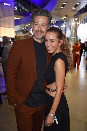 Annemarie Carpendale with husband Wayne Carpendale at the Blue Panther TV Streaming Award ceremony at BMW Welt in Munich on 19 10 2022