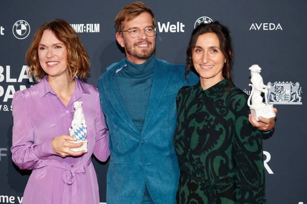 Blue Panther TV Streaming Award ceremony in Munich Award winners Julia Mehnert, Joko Winterscheidt and Mitra Polzin at the Blue Panther Bavarian Television Award ceremony at BMW Welt in Munich. Copyright: xEventpressxGolejewskix
