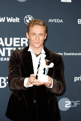 Blue Panther TV Streaming Award ceremony in Munich Award winner Matthias Schweighöfer at the Blue Panther Bavarian Television Award ceremony at BMW Welt in Munich Copyright: xEventpressxGolejewskix