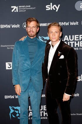 Blue Panther TV Streaming Award ceremony in Munich Matthias Schweighöfer and Joko Winterscheidt on the red carpet at the Blue Panther Bavarian TV Award ceremony at BMW Welt in Munich Copyright: xEventpressxGolejewskix