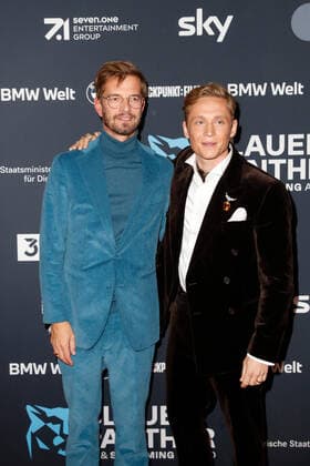 Blue Panther TV Streaming Award ceremony in Munich Matthias Schweighöfer and Joko Winterscheidt on the red carpet at the Blue Panther Bavarian TV Award ceremony at BMW Welt in Munich Copyright: xEventpressxGolejewskix