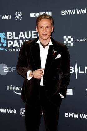 Blue Panther TV Streaming Award ceremony in Munich Matthias Schweighöfer on the red carpet at the Blue Panther Bavarian Television Award ceremony at the BMW Welt in Munich Copyright: xEventpressxGolejewskix