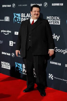 Blue Panther TV Streaming Award ceremony in Munich Laudator Oliver Polak at the Blue Panther Bavarian Television Award ceremony at BMW Welt in Munich Copyright: xEventpressxGolejewskix