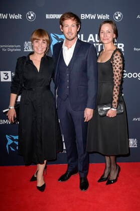 Isabelle, Stefan Murr and Kathrin Anna Stahl at the presentation of the Blue Panther TV Streaming Award 2022 at BMW Welt Munich, 19 10 2022 Foto:xF.xKernx xFuturexImage