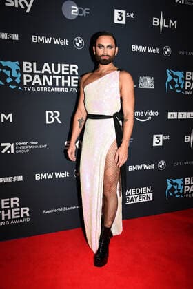 Conchita Wurst award ceremony Blue Panther TV Streaming Award 2022 honor, award, prize BMW World Munich 19 October 2022