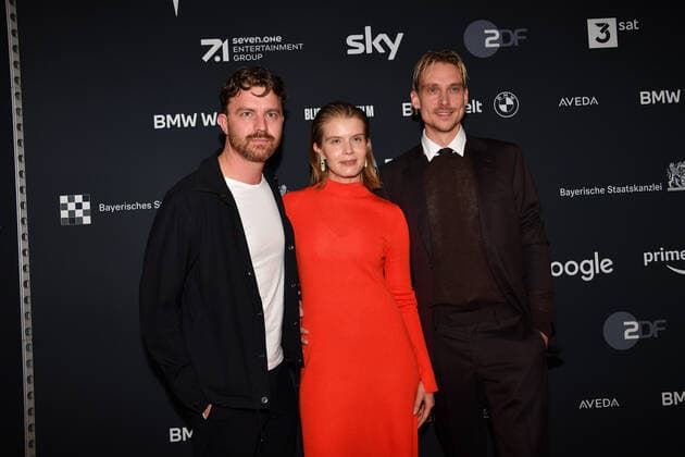 Friedrich Mücke, Alina Tomnikov, Daniel Strässer Blue Panther TV Streaming Award 2022 Honoring, Award, Prize BMW Welt Munich 19 October 2022