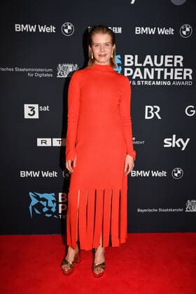 Alina Tomnikov award ceremony Blue Panther TV Streaming Award 2022 honor, award, prize BMW World Munich 19 October 2022