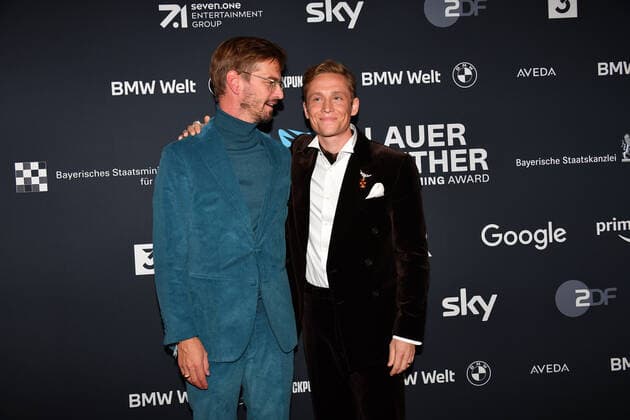 Joko Winterscheidt and Matthias Schweighöfer award ceremony Blue Panther TV Streaming Award 2022 honor, award, prize BMW World Munich 19 October 2022