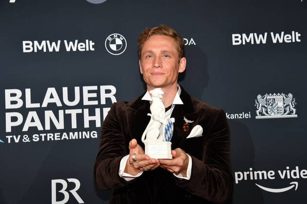 Matthias Schweighöfer award ceremony Blue Panther TV Streaming Award 2022 honor, award, prize BMW World Munich 19 October 2022